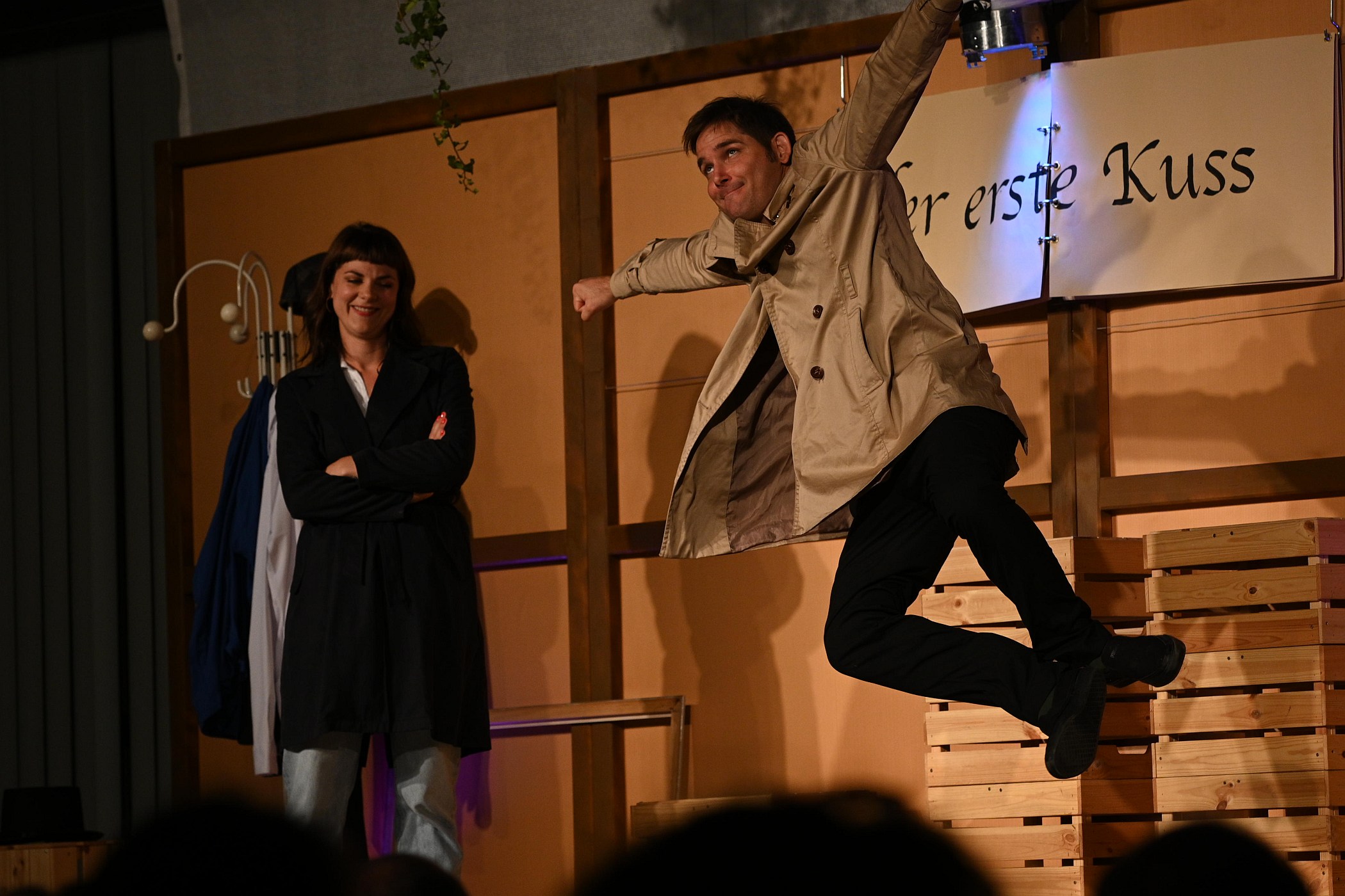 20220728_ôsterreichPremiere_HowToDateAFeminist@Stadthaus_208%20Kopie