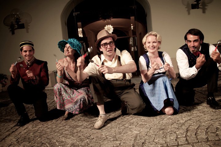 268577_2228328830702_1322255986_32519716_8224669_n